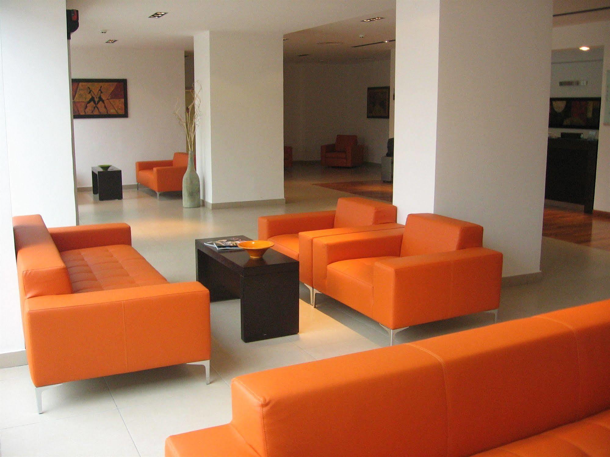 Garden Hotel Latina Exterior foto